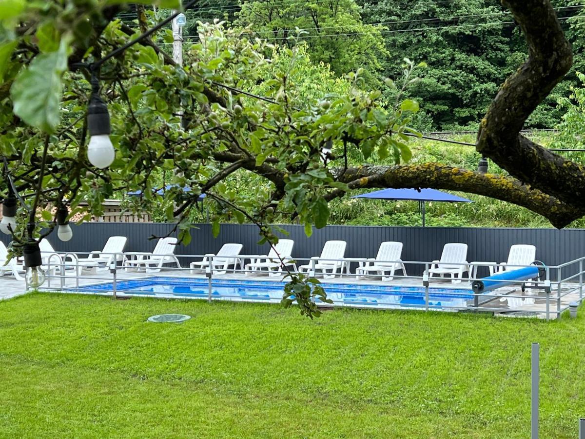 Hotel Фенікс Yaremche Exterior foto